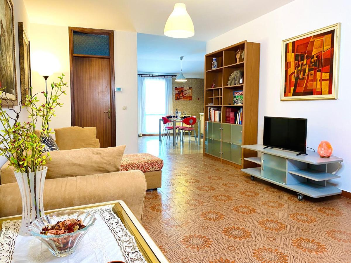 Home - Alessandra Holiday House بيوفي دي ساكّو المظهر الخارجي الصورة